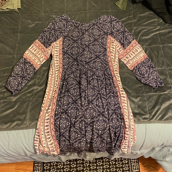 American Eagle Long Sleeve Dress - Picture 3 of 3